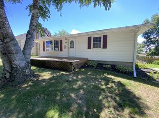 1816 16 1/2 St NW, Rochester, MN 55901