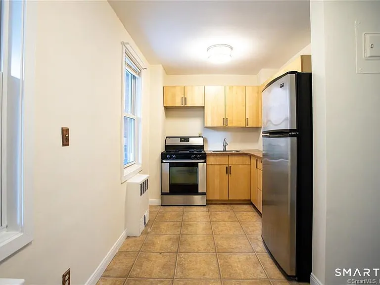 700 Summer St #2E — Photo 3