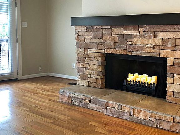 5th image of 8710 Park Ln #C1