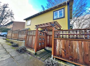 417 SE 19th Ave, Portland, OR 97214