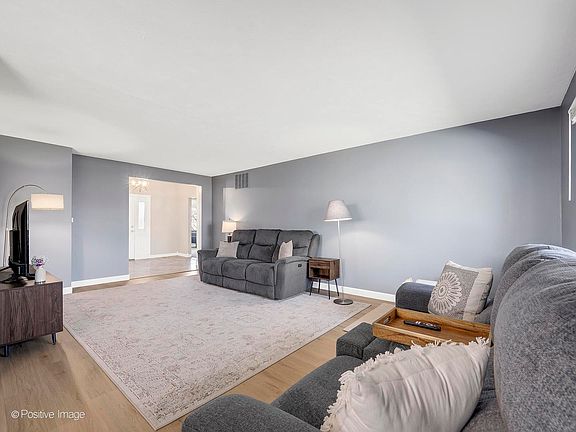 4th image of 6506 Maxwell Dr