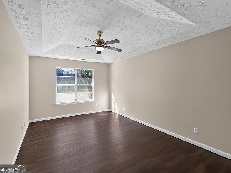 22 Canterbury Dr — Photo 10