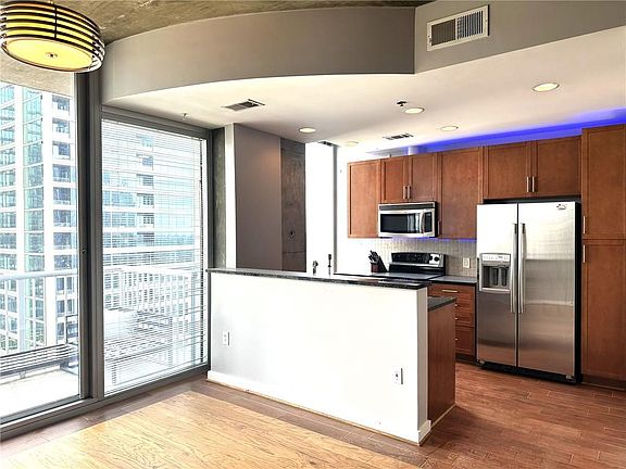 5th image of 855 W Peachtree St NE #1704
