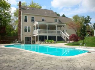 68 Slater St, Attleboro, MA 02703