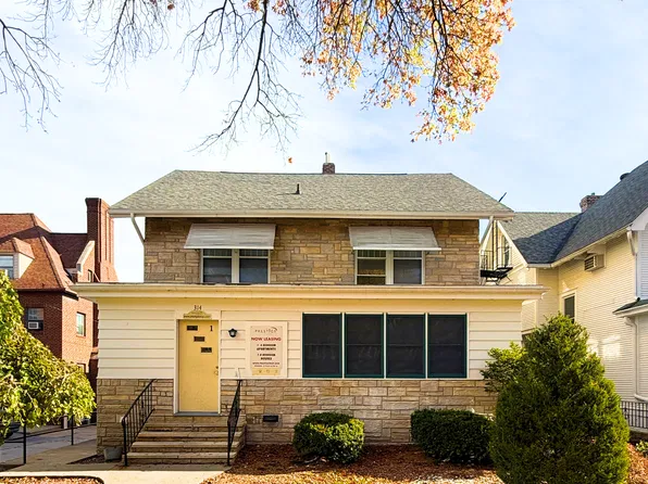 314 N Clinton St, Iowa City, IA