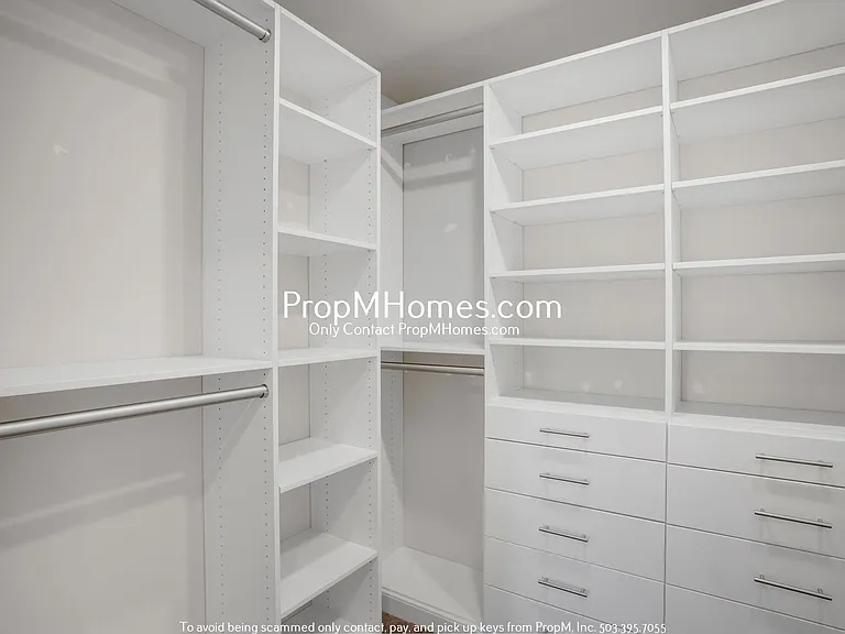 10709 SW 72nd Ave — Photo 15