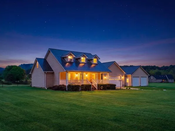1650 Spout Springs Rd, Irvine, KY 40336