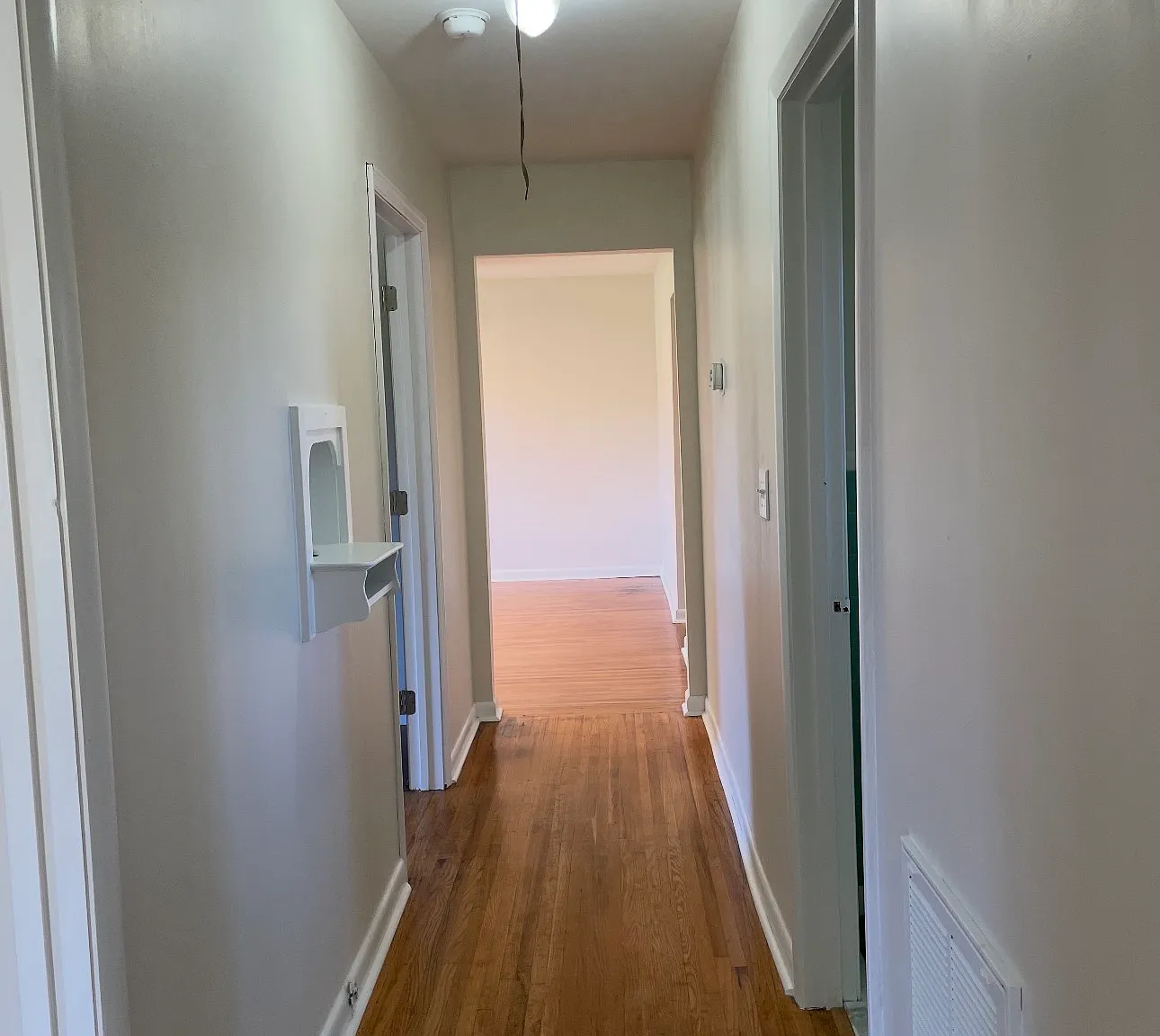 3 bed, 1333 sqft, $1,875 — Photo 2