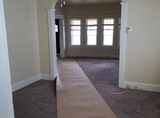 1639 Hillcrest Rd, Cleveland Heights, OH 44118