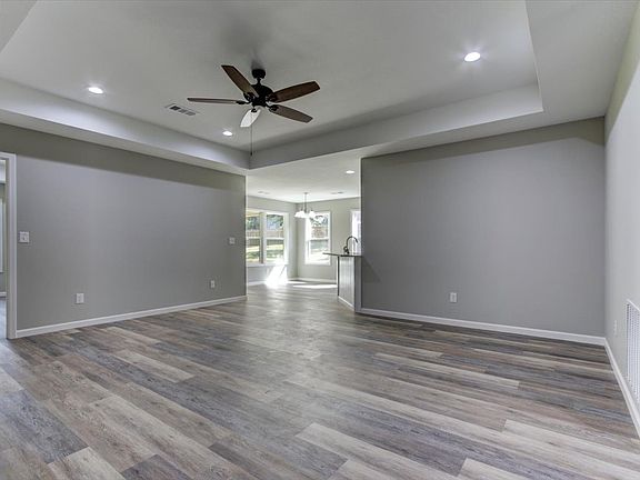 3rd image of 205 Elysian Hills Dr