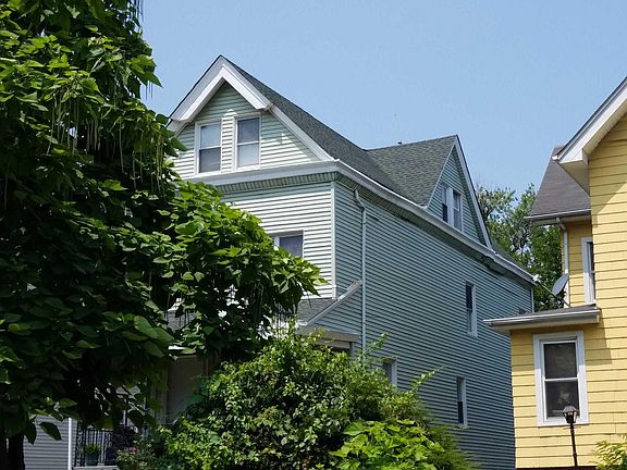 4th image of 103 S Burnett St