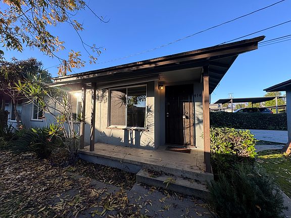 2nd image of 414 1/2 S Curtis Ave