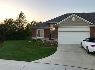 14661 N Park Dr, Shelby Township, MI 48315