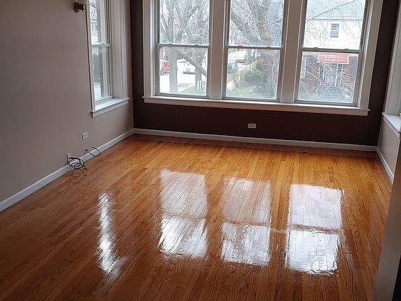 5th image of 8159 S Merrill Ave