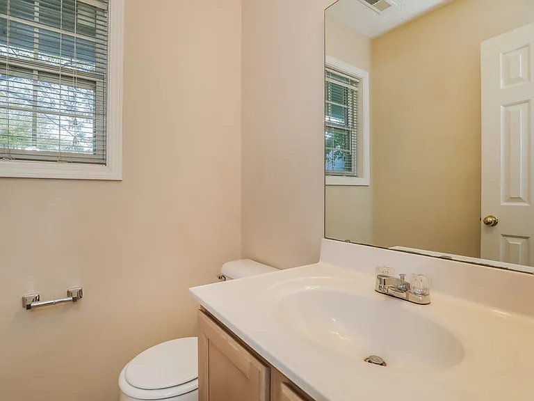 1541 Brookfield Cir — Photo 19