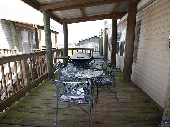 2nd image of 122 Tahiti East Ln