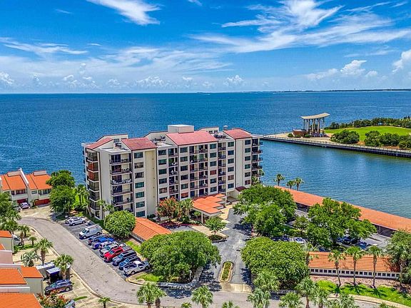 5th image of 205 Port Royal Way #205