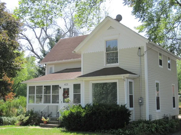 429 W Pierce St, Elburn, IL 60119