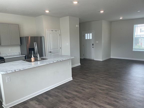 4th image of 72 Citrus Dr