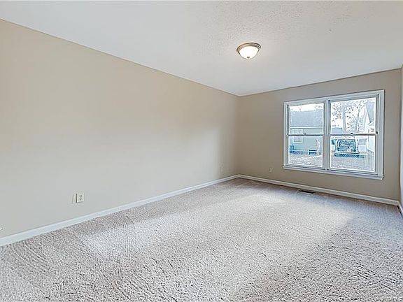 5th image of 6734 Winchester St
