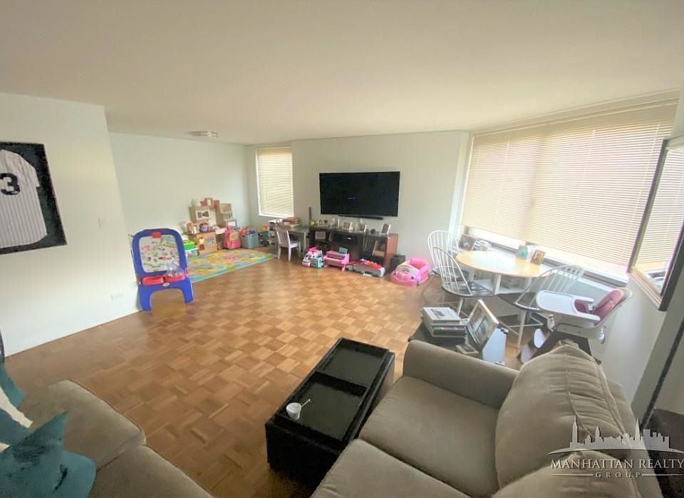 1st image of 1601 3rd Ave APT 12F