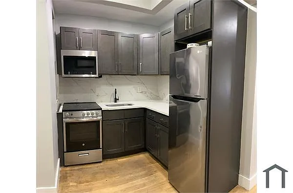 Building Photo - 1419 Vyse Ave #2A