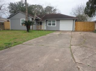 13914 Santa Teresa Rd, Houston, TX 77045