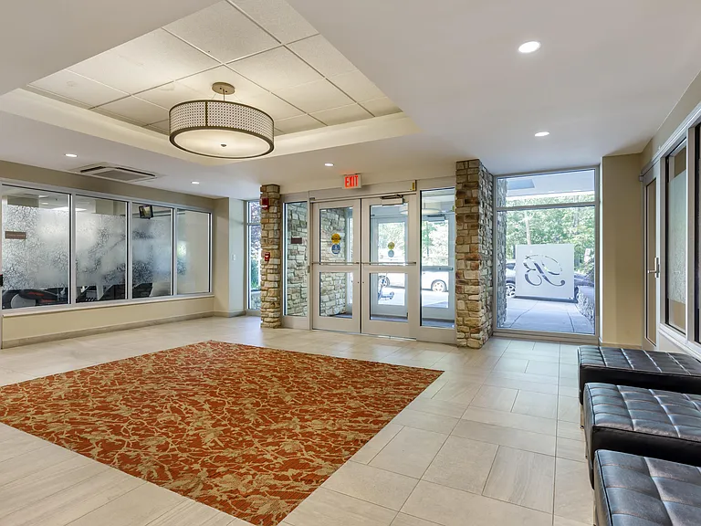 Broadview Apartments — Photo 16