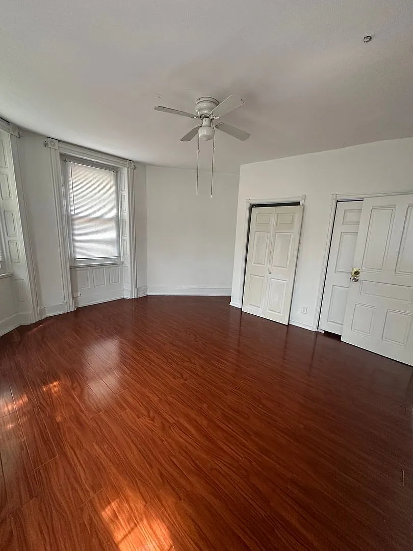 3905 Baring St — Photo 2