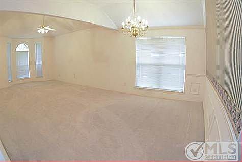 3rd image of 3601 Crestcreek Ct