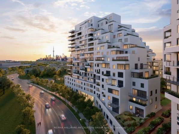 1050 Eastern Ave S #806, Toronto, ON M4L 0B7