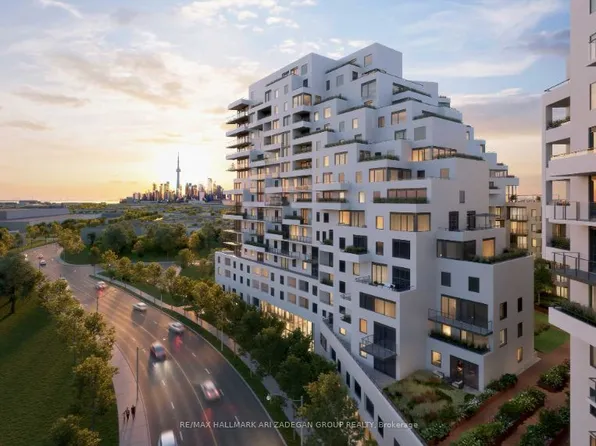 1050 Eastern Ave S #806, Toronto, ON M4L 0B7