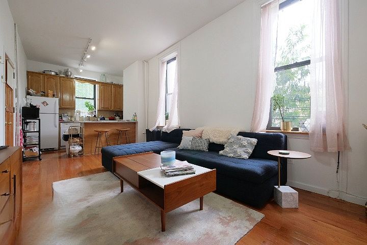 1st image of 286A 16th St #3