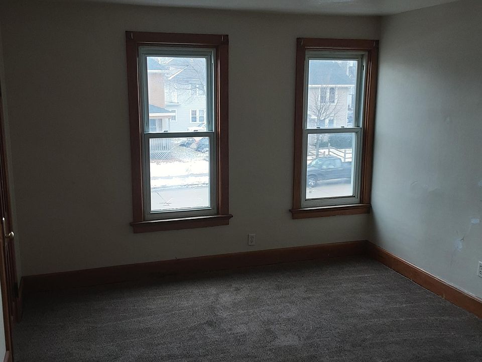 1528 Erie Ave, Sheboygan, WI 53081 Zillow