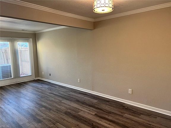 2nd image of 5219 Westhaven Cres