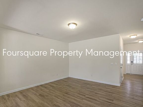 3rd image of 54 Grey Abbey Dr
