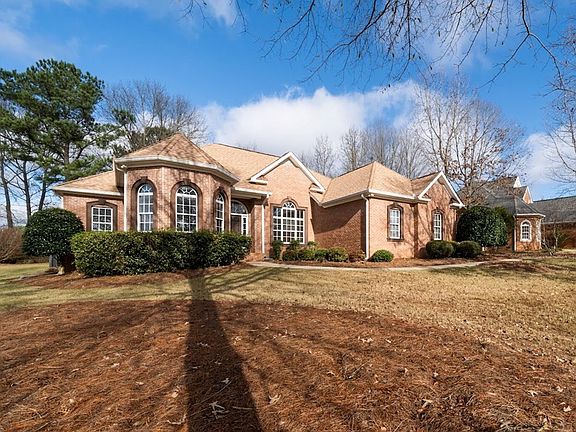 2nd image of 512 Birkdale Blvd