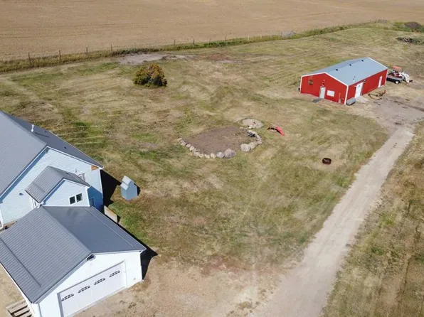 340044 E Range Road 215, Starland County, AB T0J 2Y0