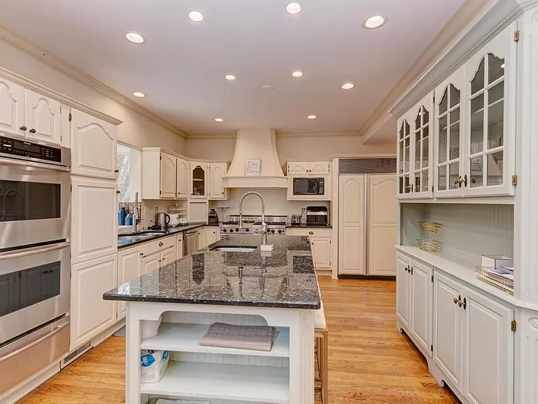 1499 Sheridan Rd — Photo 17