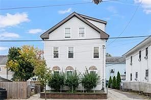 1st image of 976 Chalkstone Ave APT 1