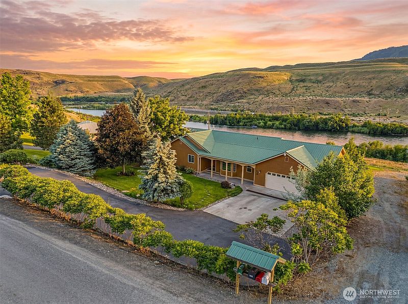 2nd image of 105 Bill Shaw Road