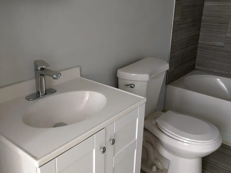 5913 Chestnut St #2D — Photo 8