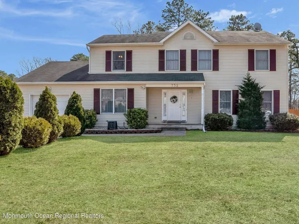 732 3rd Ave, Toms River, NJ 08757