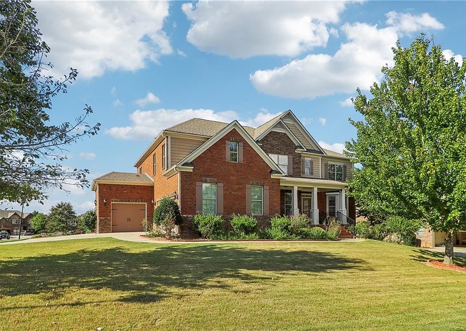 1st image of 1292 McClintock Dr