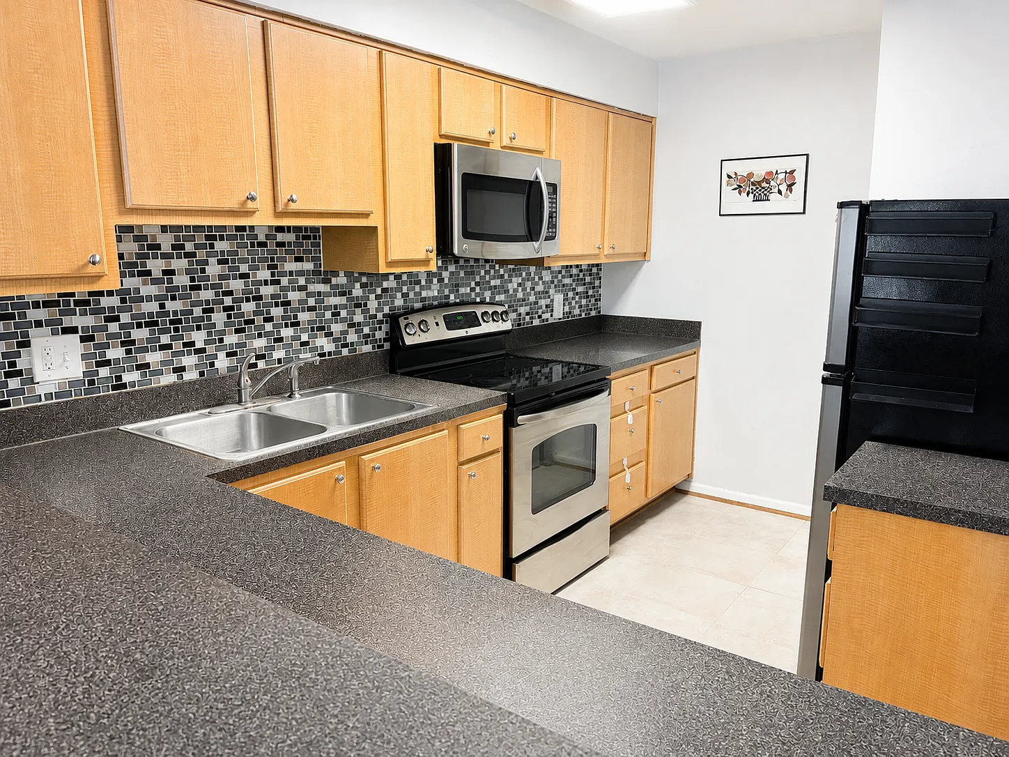 2 bed, 1037 sqft, $2,999 — Photo 4
