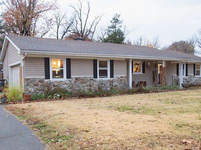 845 Park Plaza Dr, Evansville, IN, 47715