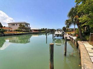 333 W Royal Flamingo Dr, Sarasota, FL 34236