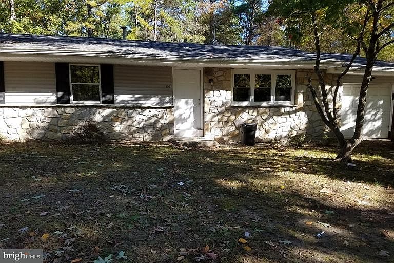 1st image of 106 Bayberry St