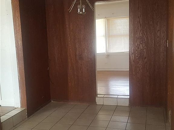 5th image of 404 Buena Vista St