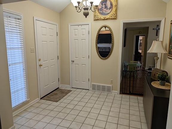 3rd image of 862 Cairn Creek Dr